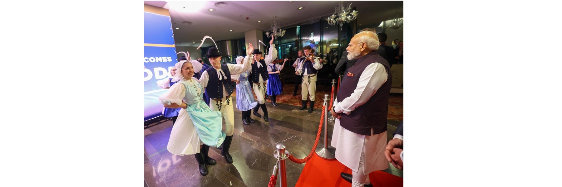PM receives warm welcome by Indian Community on his arrival at Bratislava, in Slovakia.