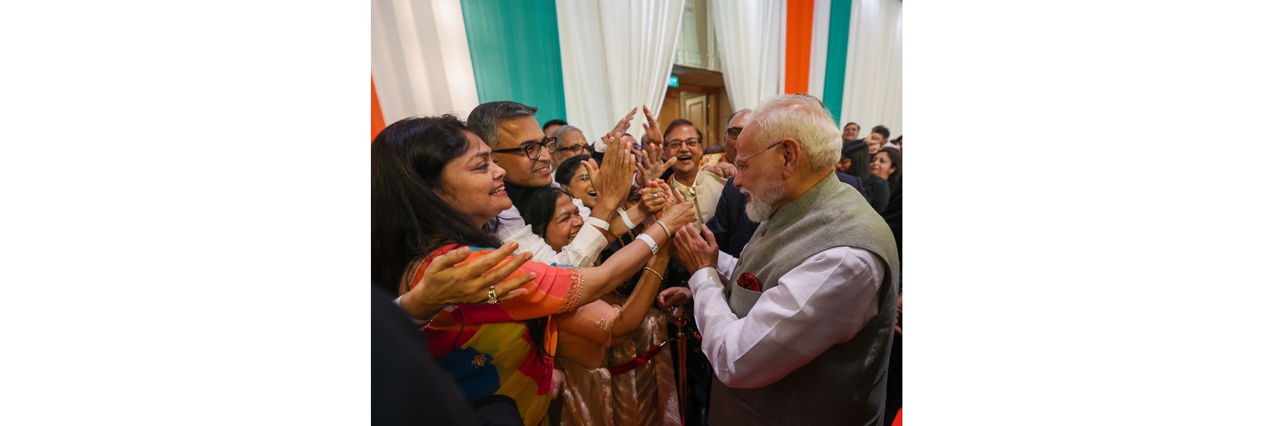 PM receives warm welcome by Indian community, in Indonesia 