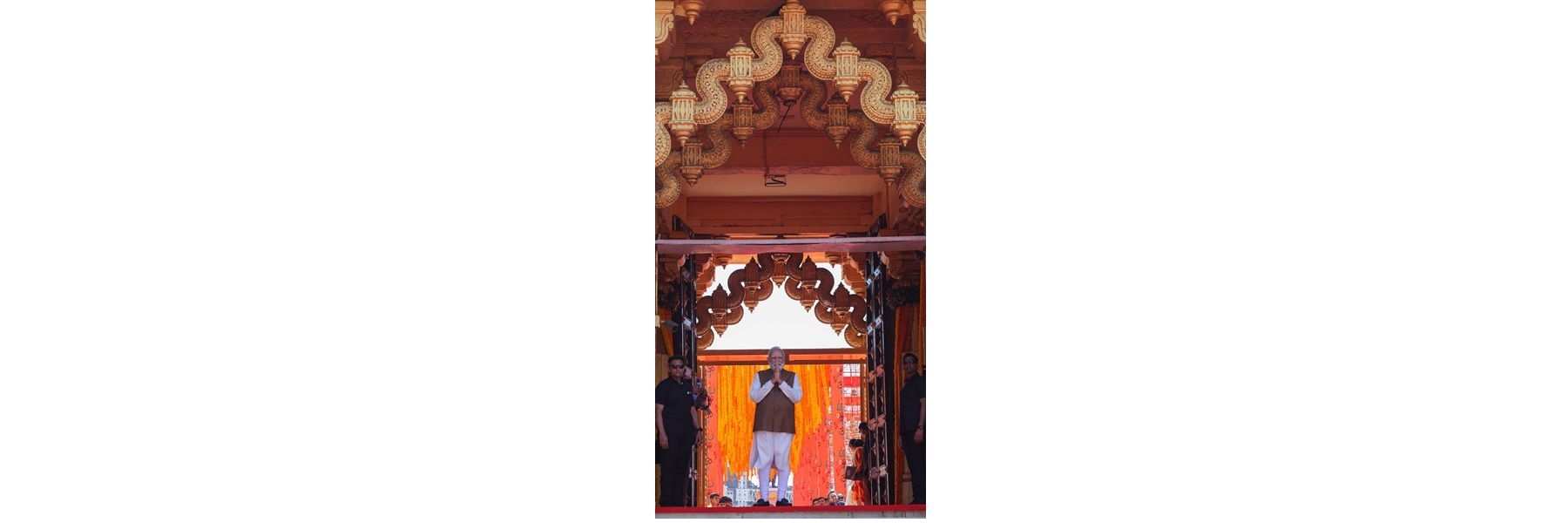PM offers prayers and performs puja at Somnath Temple, in Gujarat