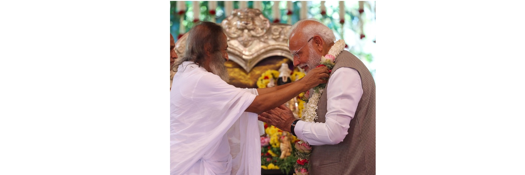 PM offers prayers at the Ganesh Temple at the Art of Living Foundation International Centre campus, in Bengaluru