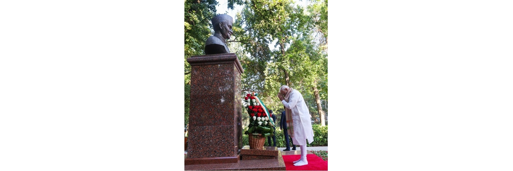PM pays floral tribute to former Prime Minister Shri Lal Bahadur Shastri at Shastri Memorial in Tashkent, Uzbekistan